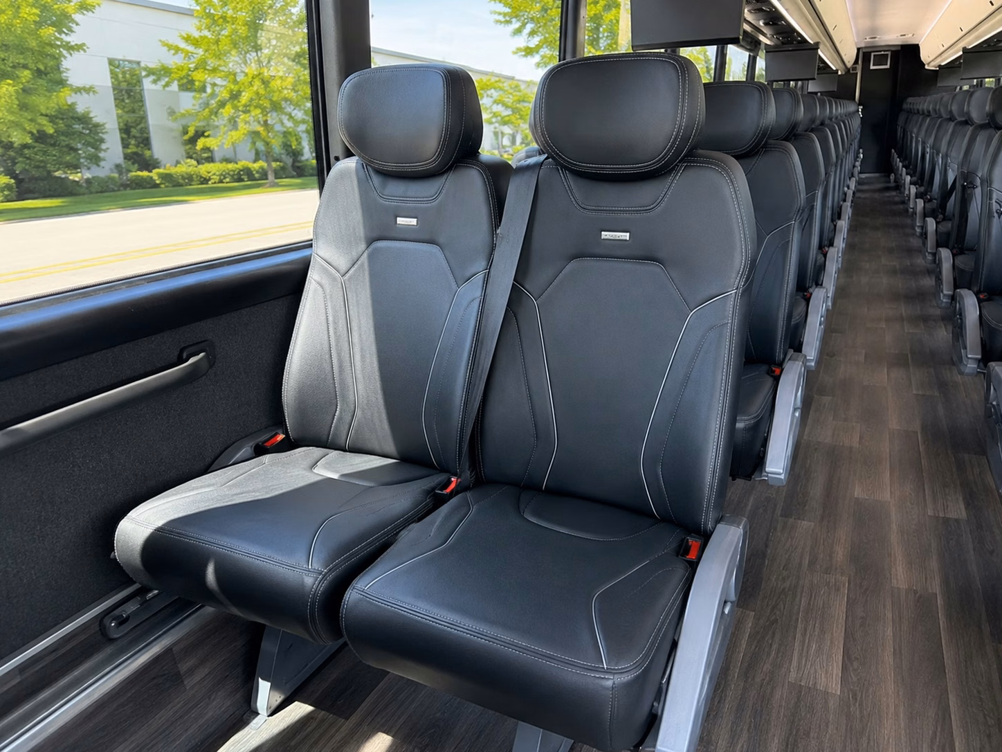 charter bus rentals for missouri national guard and reserve unit activations in st louis