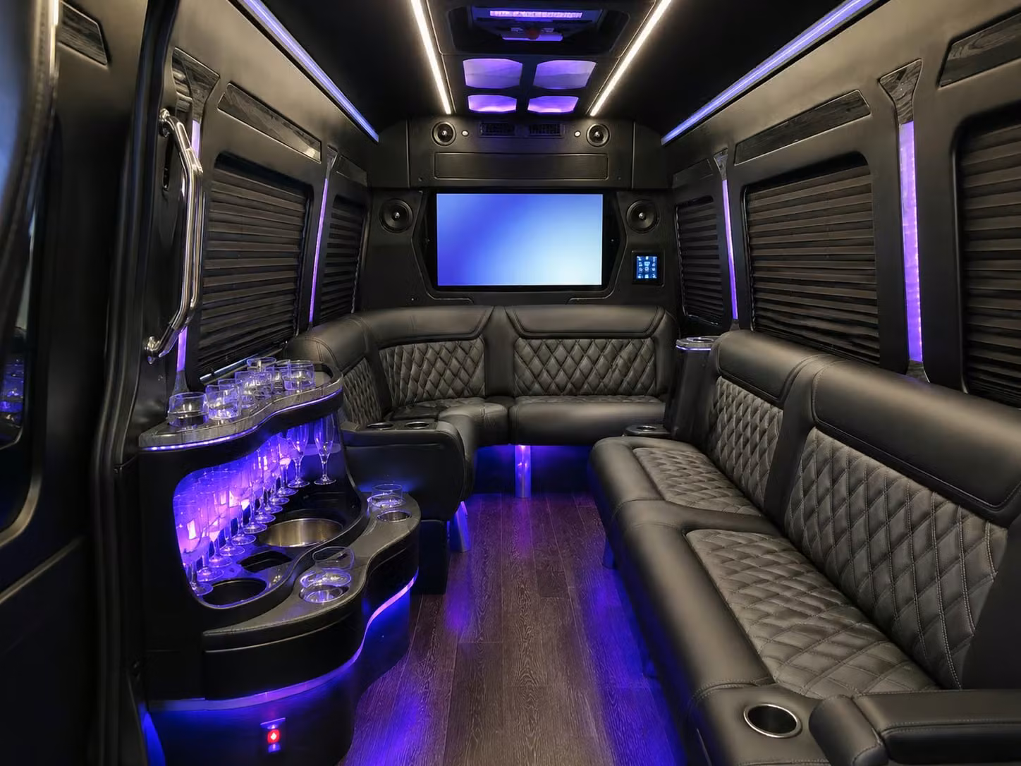 what makes busrentalstlouis com the smartest way to book st louis prom transportation