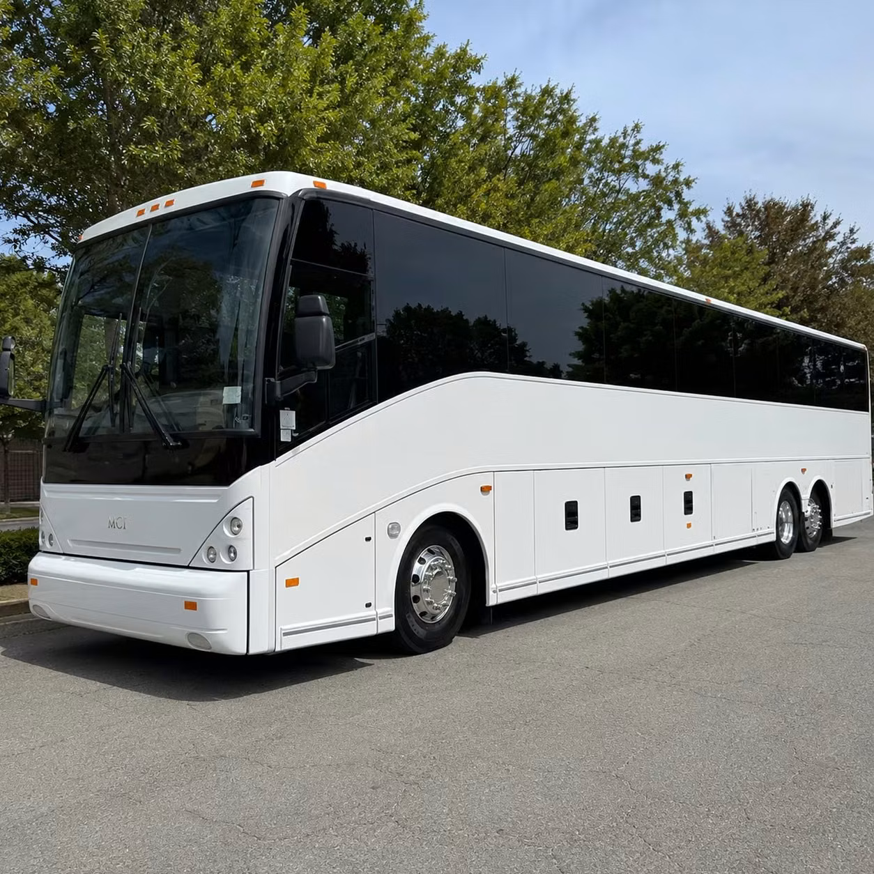 you can find and book airport transportation in st louis and any nearby city