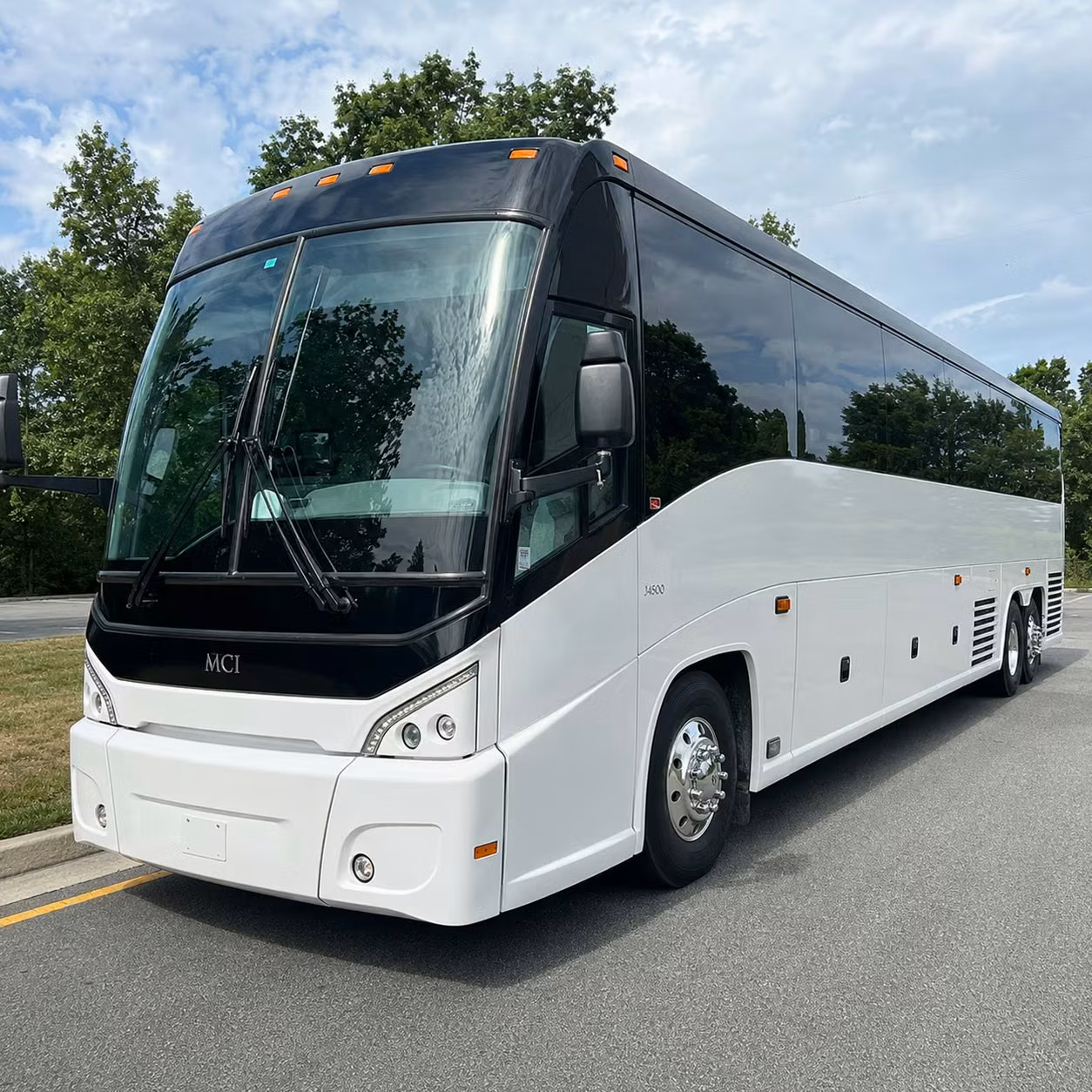 you can find and book long distance transportation in st louis and any nearby city